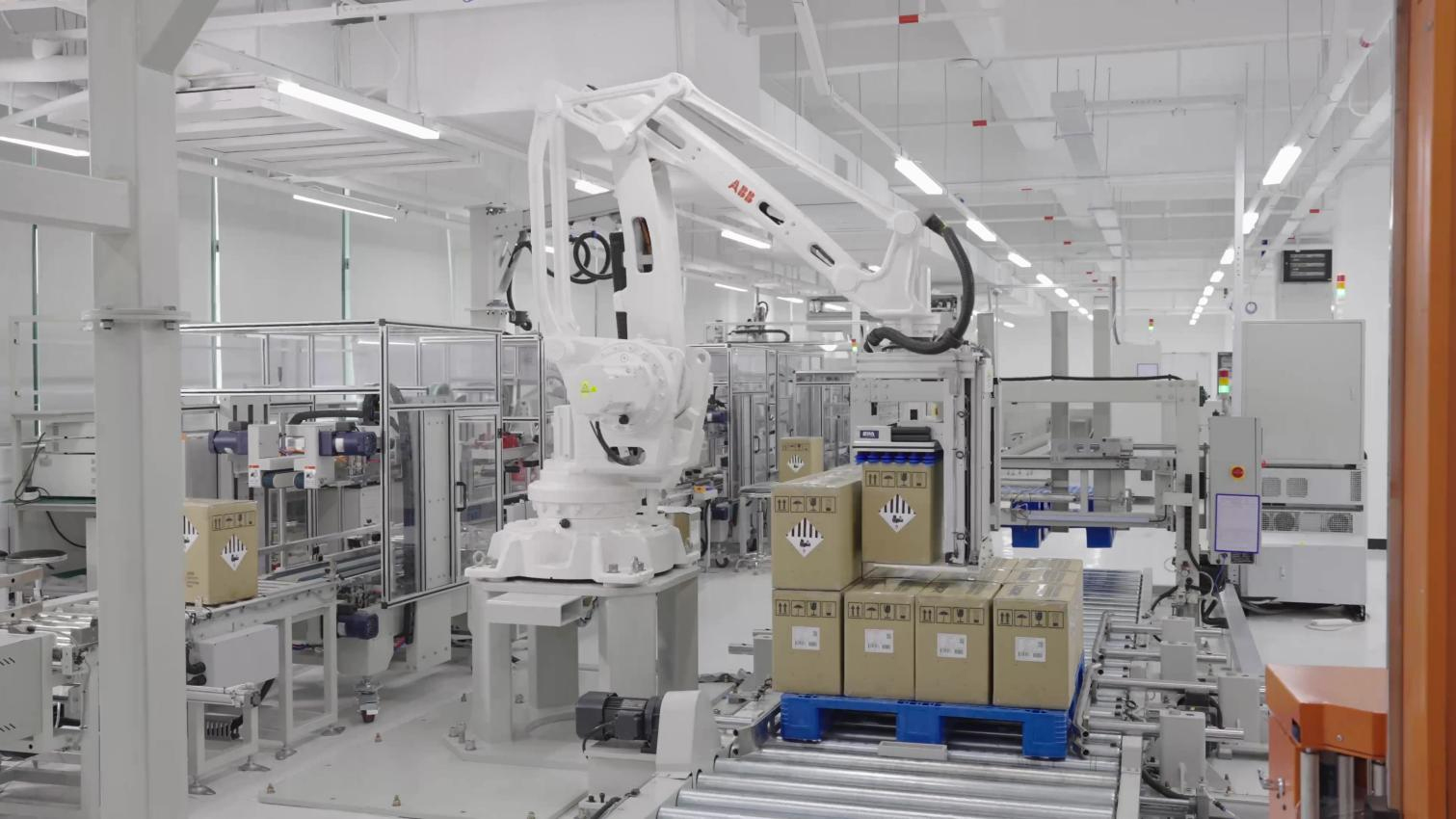 全球销量突破400万台!华宝新能打造世界级绿色储能品牌 全球销量突破400万台!华宝新能打造世界级绿色储能品牌