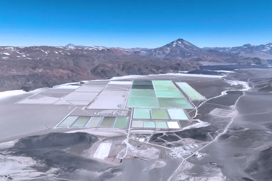 紫金矿业发行25亿美元再融资 规划2028年当量碳酸锂超过25万吨 紫金矿业发行25亿美元再融资 规划2028年当量碳酸锂超过25万吨