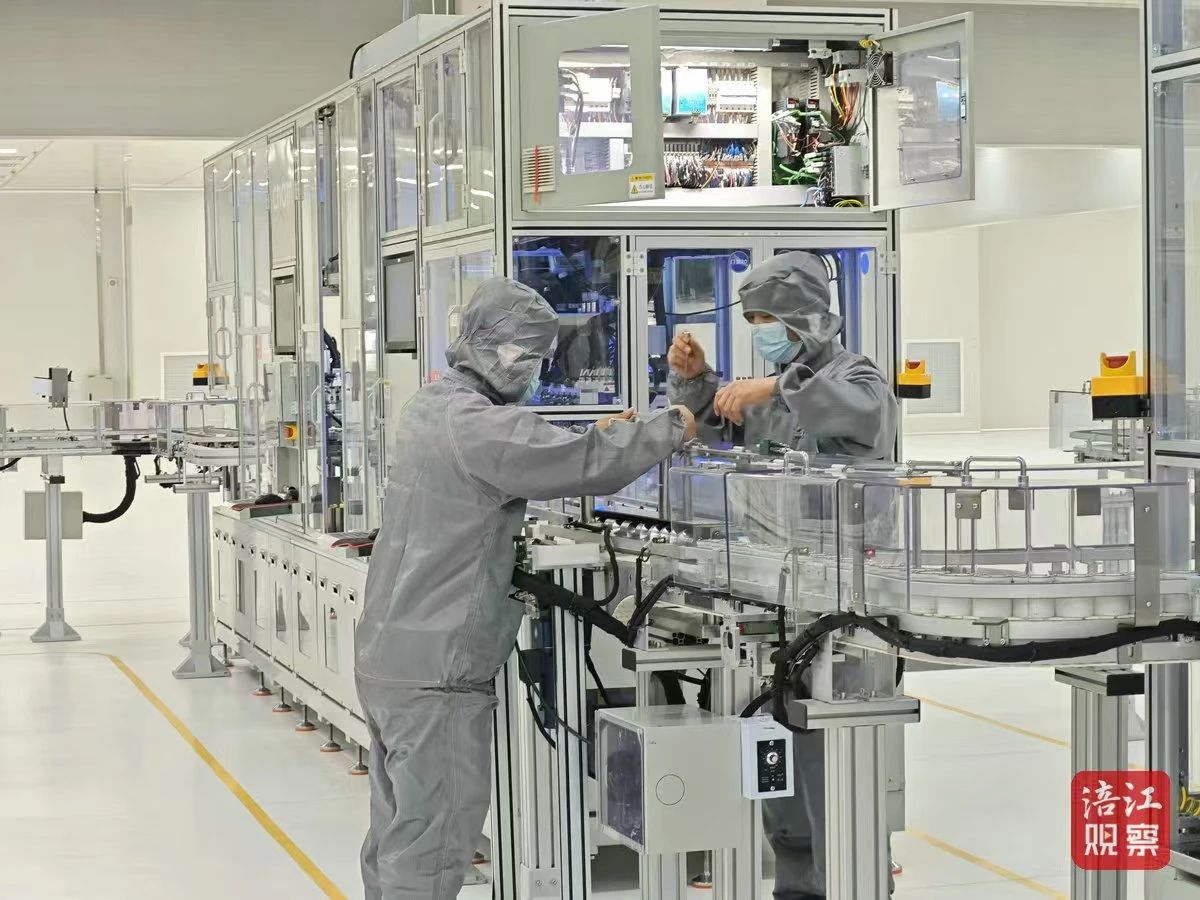 新能源汽车,锂电池,锂电材料 新能源汽车,锂电池,锂电材料