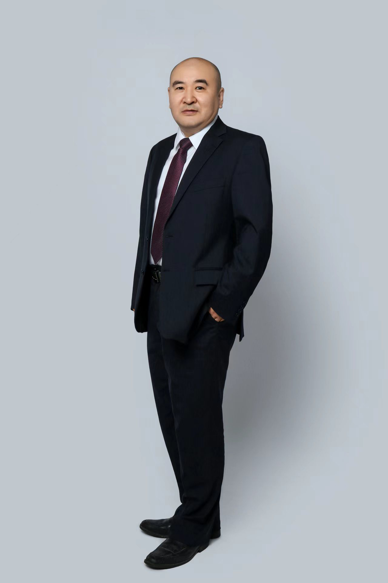 第14届(2024年)中国电池行业年度人物:于洪涛 第14届(2024年)中国电池行业年度人物:于洪涛