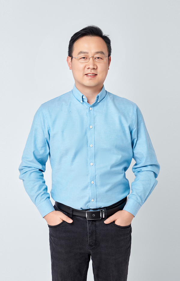 第14届(2024年)中国电池行业年度人物:叶俊超 第14届(2024年)中国电池行业年度人物:叶俊超