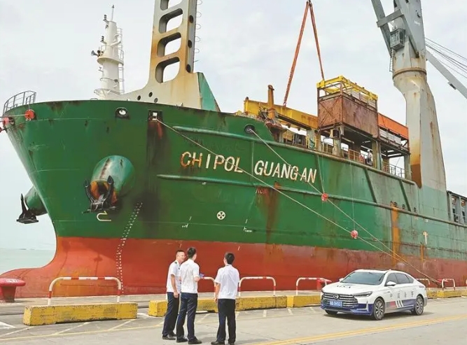 图/宝安日报 图/宝安日报