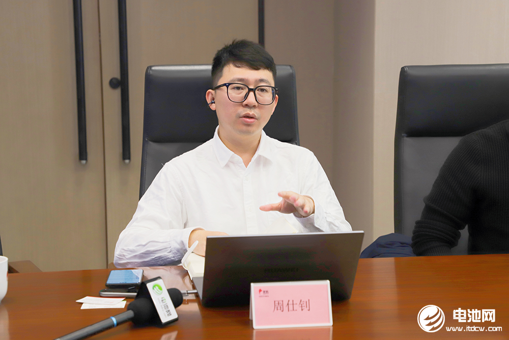 中国电池新能源产业链调研采访团一行参观考察厦门象屿 中国电池新能源产业链调研采访团一行参观考察厦门象屿