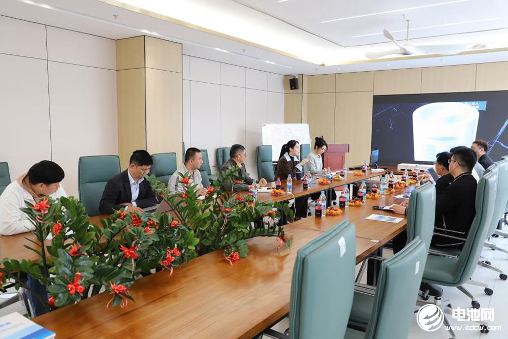 中国电池新能源产业链调研采访团一行参观考察中科金源 中国电池新能源产业链调研采访团一行参观考察中科金源