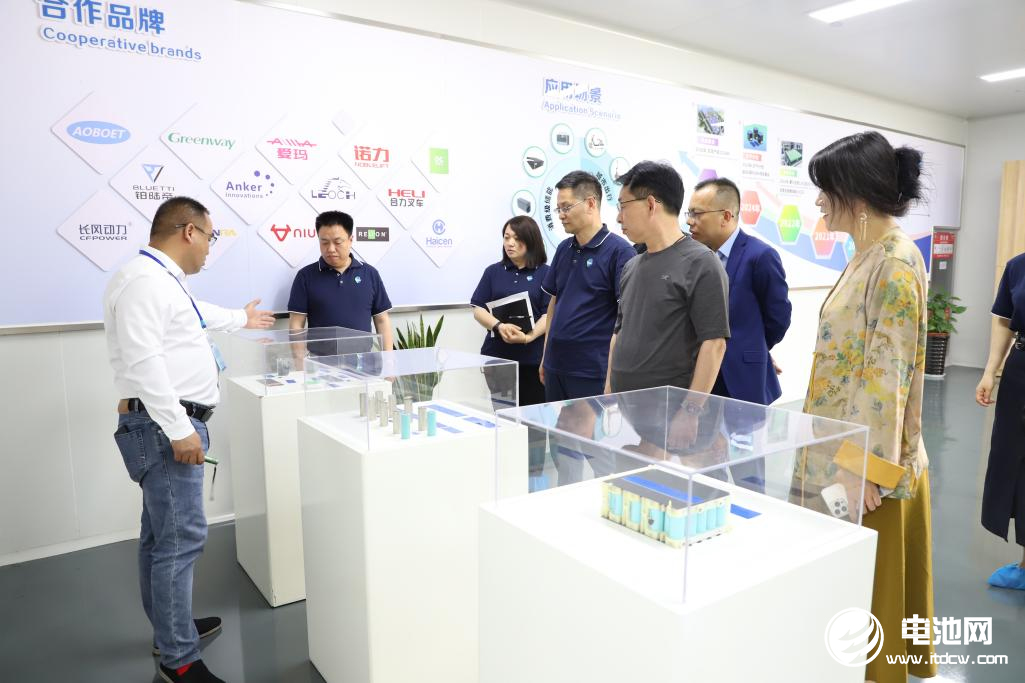 中国电池新能源产业链调研采访团(安徽站)一行到访利维能 中国电池新能源产业链调研采访团(安徽站)一行到访利维能