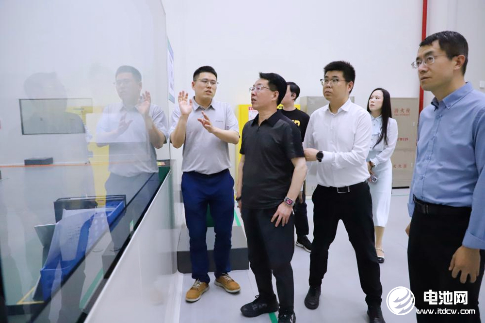 中国电池新能源产业链调研采访团(安徽站)一行到访安瓦科技 中国电池新能源产业链调研采访团(安徽站)一行到访安瓦科技