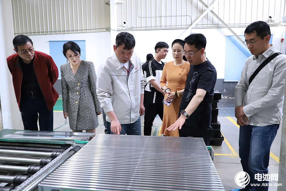 中国电池新能源产业链调研采访团(安徽站)一行到访蚌埠弗迪 中国电池新能源产业链调研采访团(安徽站)一行到访蚌埠弗迪