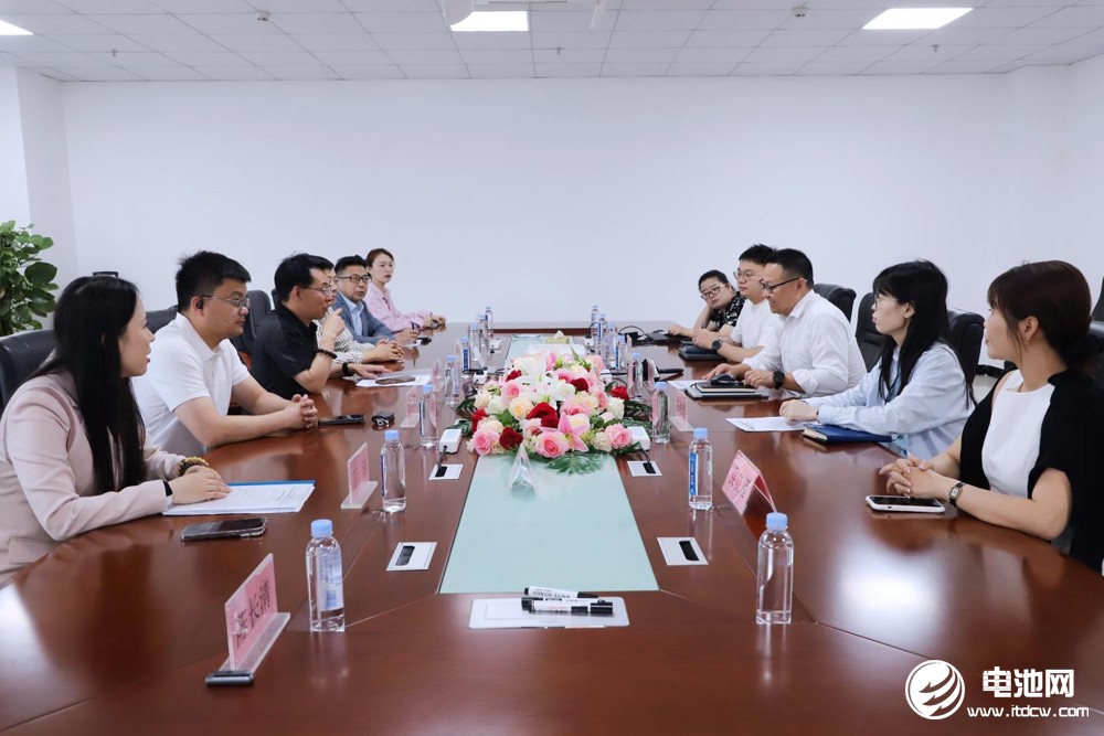 中国电池新能源产业链调研采访团(广东站)一行到访微电新能源 中国电池新能源产业链调研采访团(广东站)一行到访微电新能源