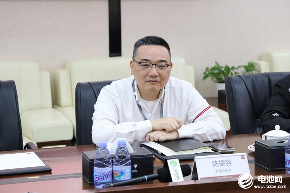 中国电池新能源产业链调研采访团(广东站)一行到访利元亨 中国电池新能源产业链调研采访团(广东站)一行到访利元亨