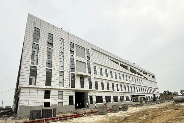 1749628554274127.jpg v'dvd.jpg