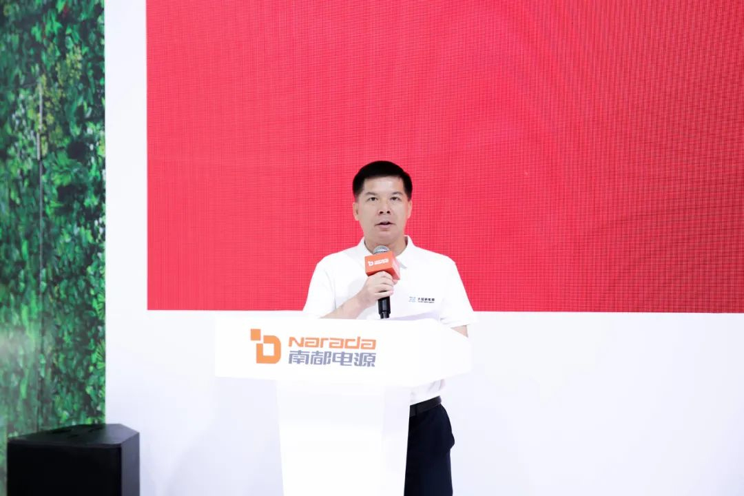 太蓝新能源北京研究院院长梁世硕签约致辞 太蓝新能源北京研究院院长梁世硕签约致辞