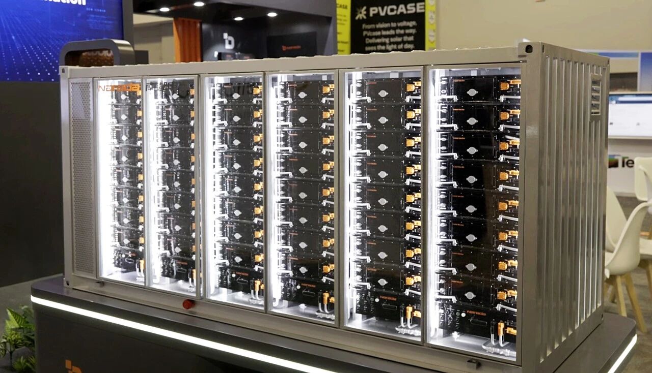 Center L Ultra储能系统 Center L Ultra储能系统