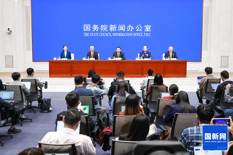 国新办新闻发布会现场(刘健 摄) 国新办新闻发布会现场(刘健 摄)