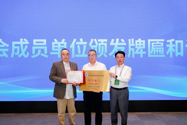 1762789076352192.jpg 11.jpg