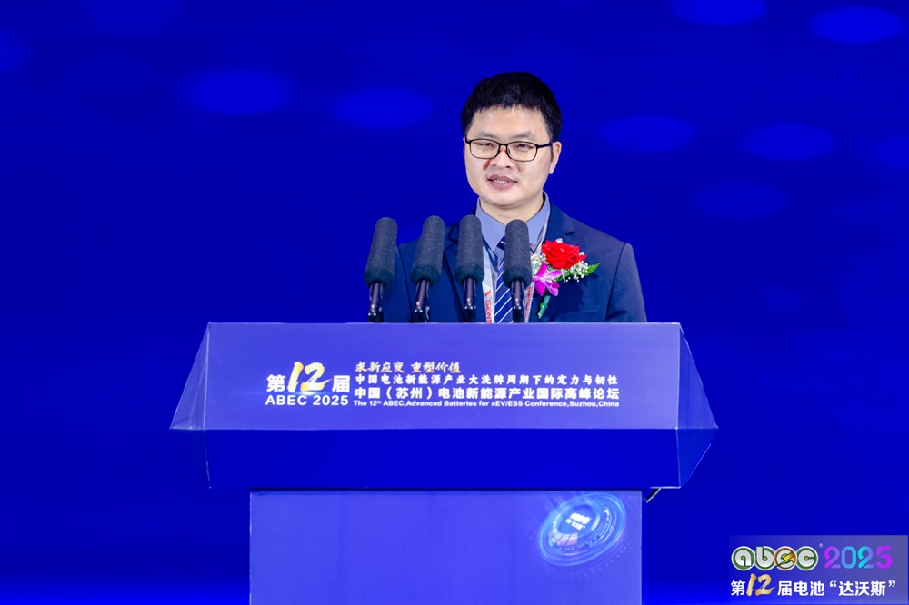 深圳市雄韬电源科技股份有限公司副总裁兼CTO陈宏 深圳市雄韬电源科技股份有限公司副总裁兼CTO陈宏