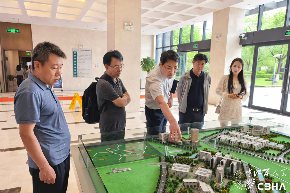中关村新型电池技术创新联盟一行到访中国科学院上海硅酸盐研究所 中关村新型电池技术创新联盟一行到访中国科学院上海硅酸盐研究所