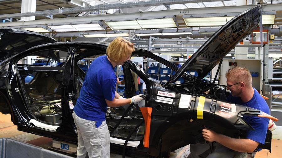 黄金十年结束？电动车和柴油门导致德系