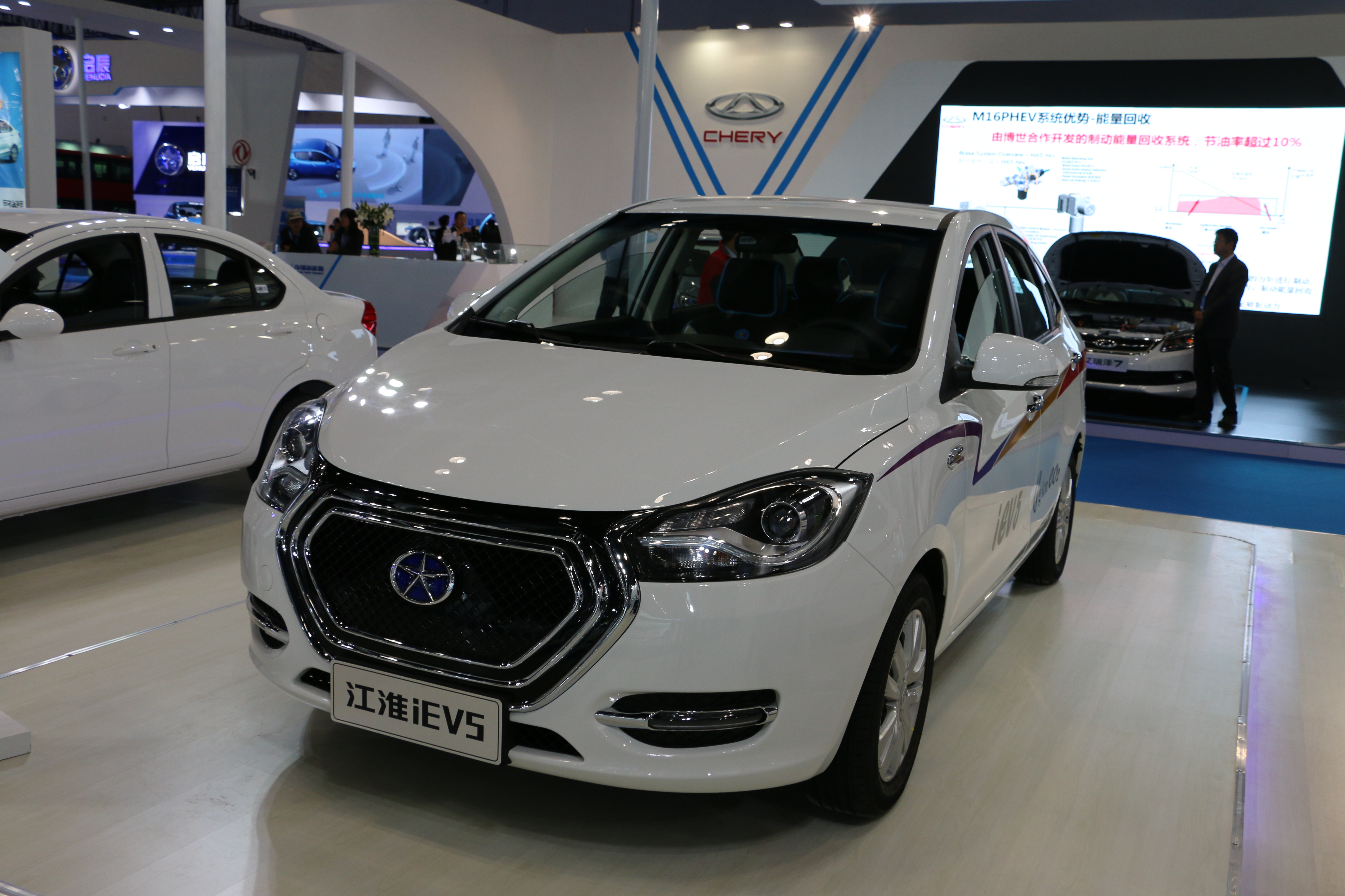 2022年中国累计出口新能源车100万台 11月出