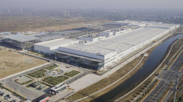 重磅！蜂巢能源首个高速叠片电池工厂