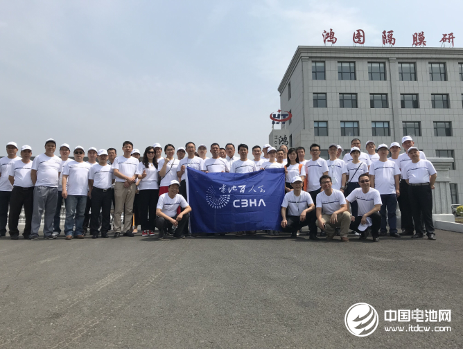 2020年车市机遇与挑战并存 汽车产业链模