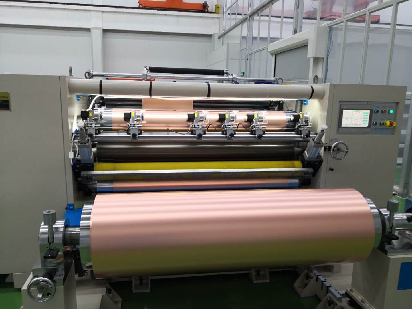 机构密集调研新能源汽车产业 可穿戴领域