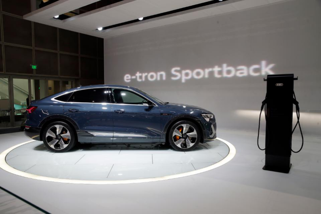 欧洲燃油车受疫情影响大幅下滑 电动车却