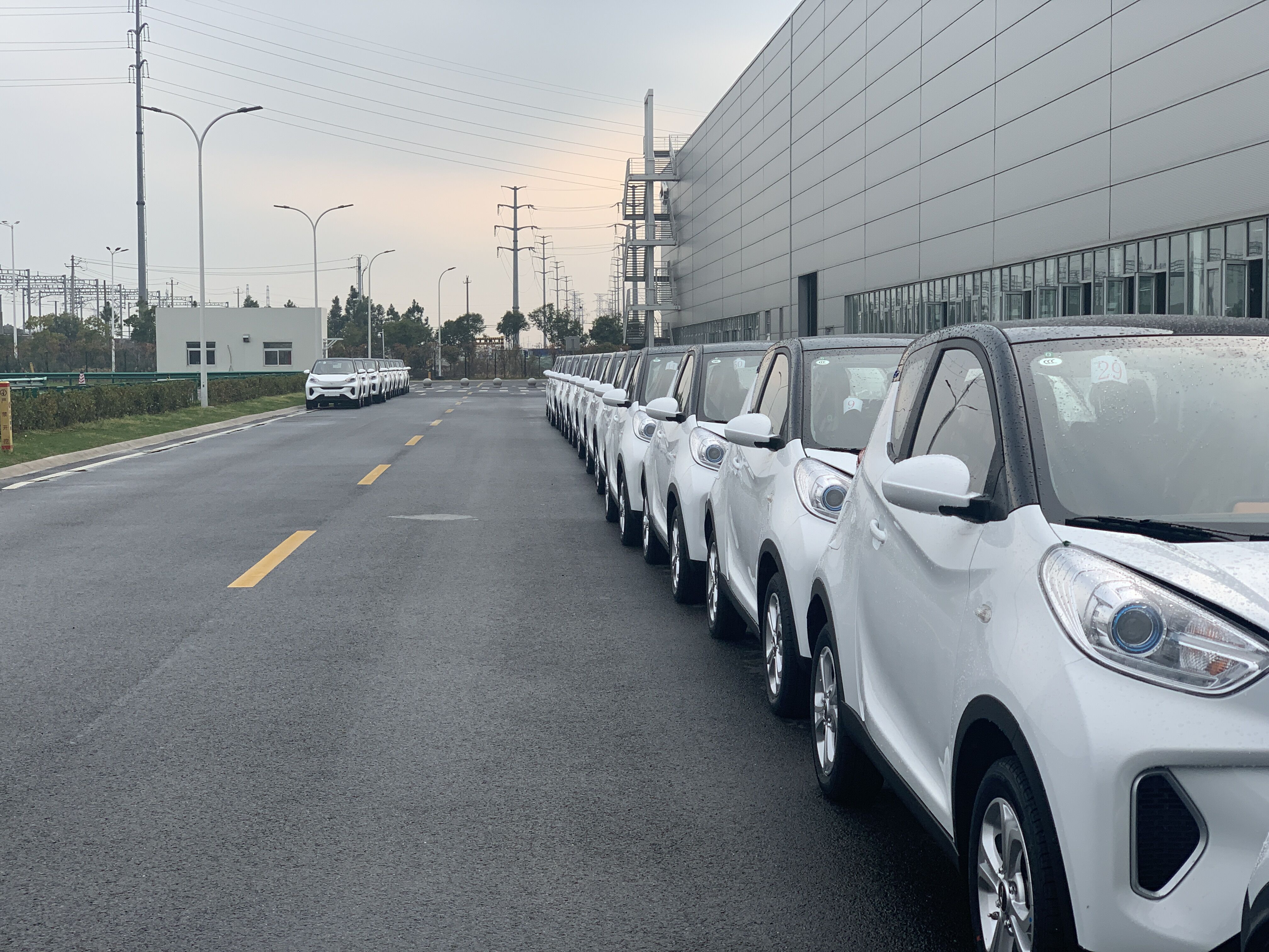 四川力争今年生产新能源汽车3.5万辆 累计