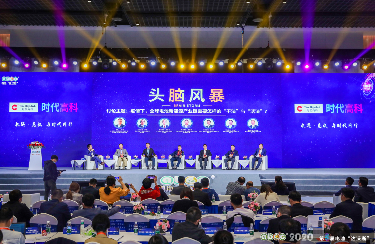 LG化学“分家”、松下“抱紧”特斯拉，