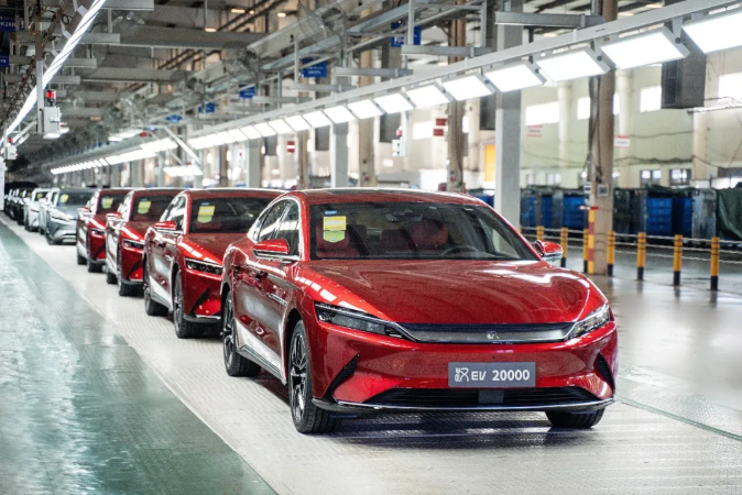 累计订单超4万台！比亚迪高端新能源车型