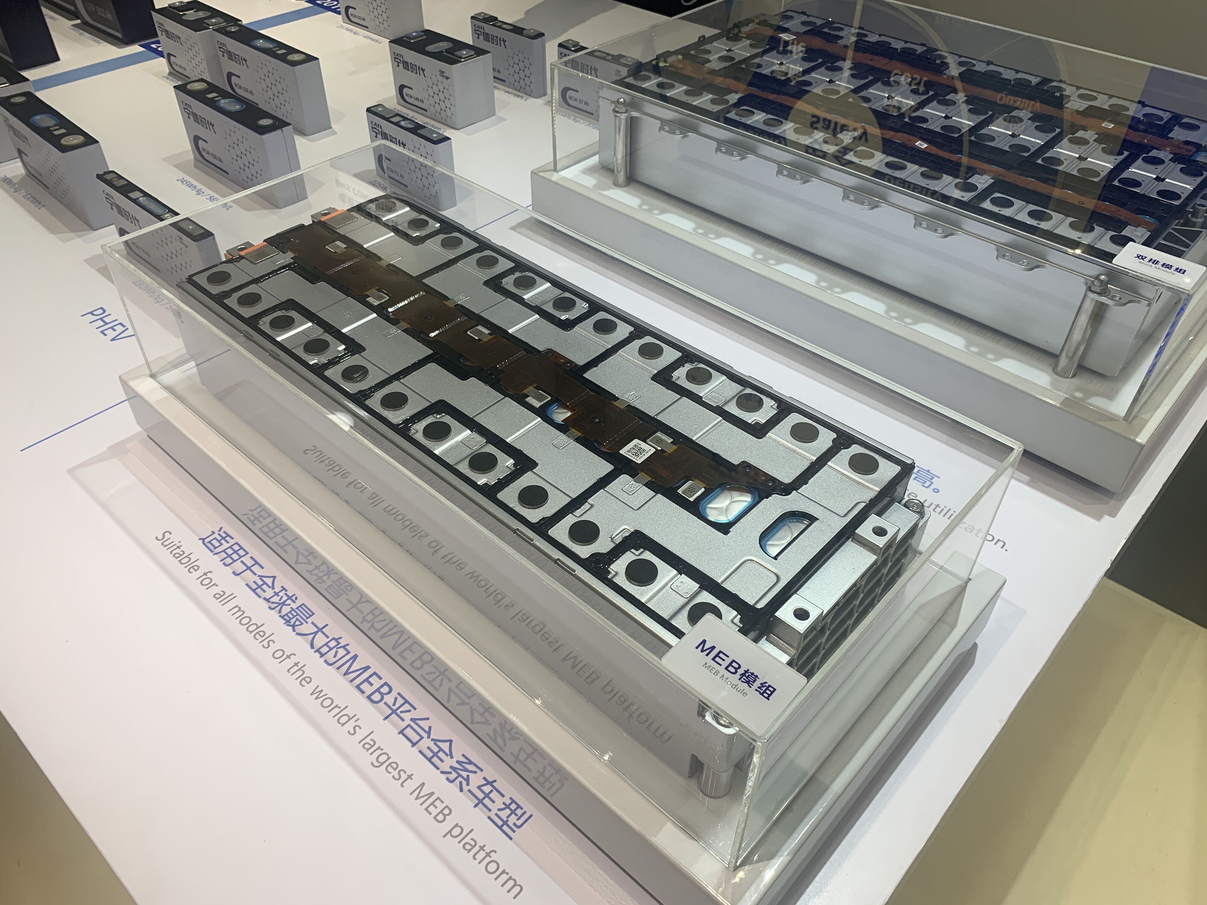 10月装车量同比倍增 磷酸铁锂电池东山再