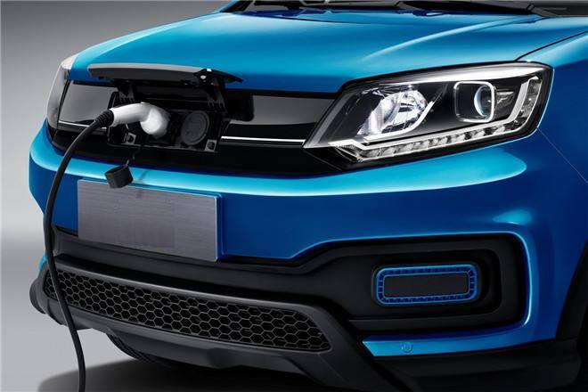 纯电动乘用车变革在即 实力龙头车企将深