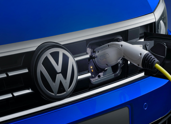 自动驾驶和移动出行受挫 电动化转型却依