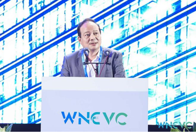 宁德时代曾毓群：2035年我国汽车电动化率