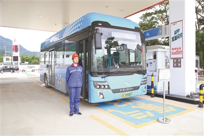 ​全国首座油氢合建站启用 ​日加氢能力