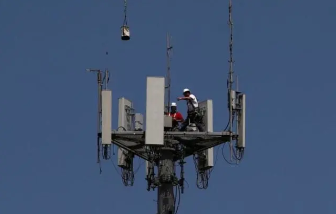 美国5G拍卖打破纪录 竞价接近700亿美元