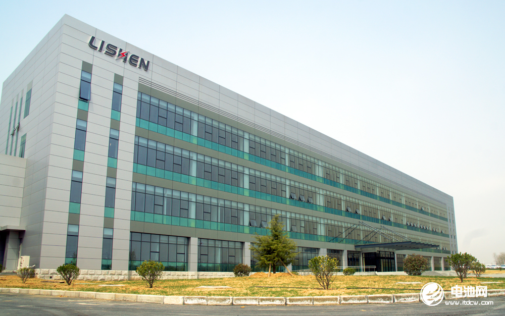 搭载青岛力神电池 首批142辆一汽解放纯电