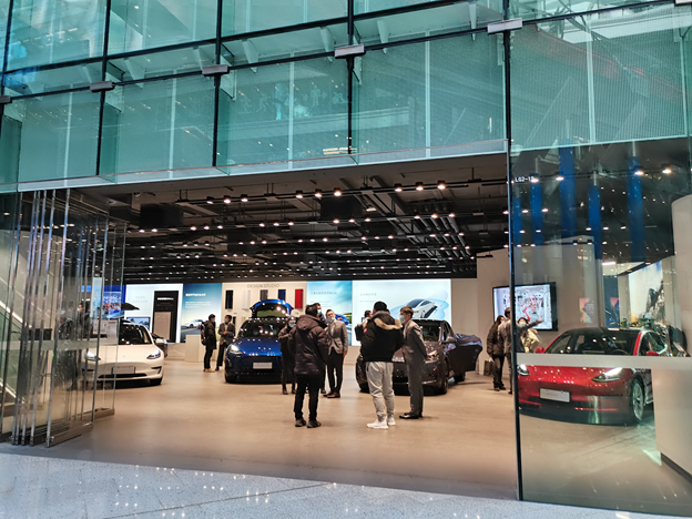 特斯拉Model Y门店预定火爆 国产品牌并未