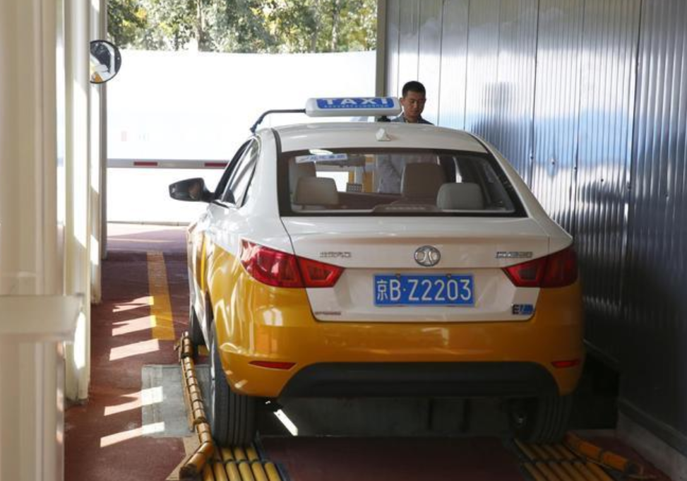 标准/安全/推广问题待解 审慎推动换电模