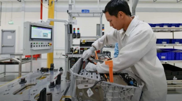 宝马开始在泰国生产电池 为电动车计划“