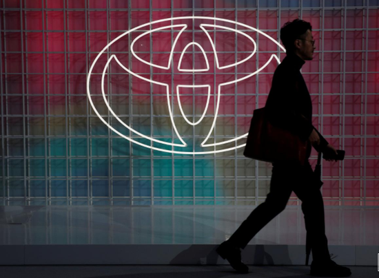 丰田和松下成立电动汽车电池合资企业