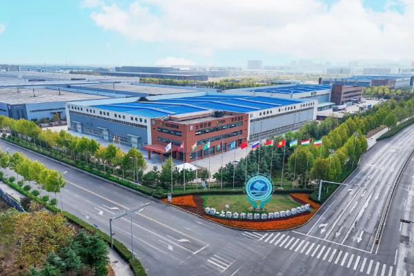 可1分钟全自动换电 联合新能源发布电动