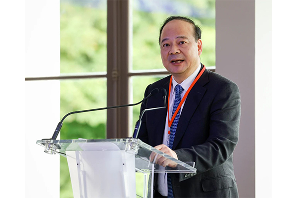 宁德时代曾毓群两会提交四份提案 聚焦中国