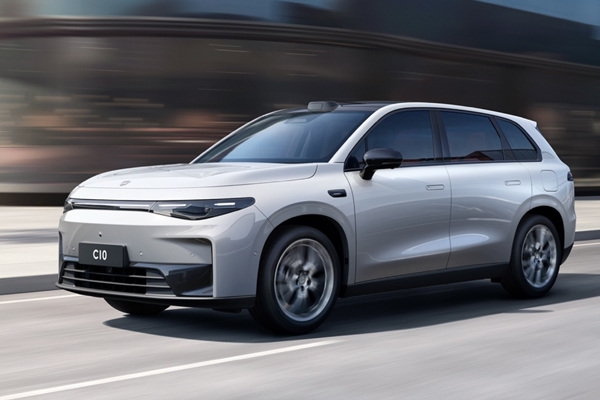 又一热门车型搭载 蜂巢能源短刀电池助力