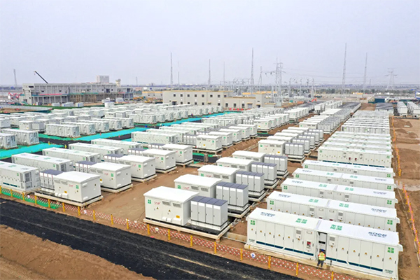 采用磷酸铁锂电池！山东东营17亿元集中