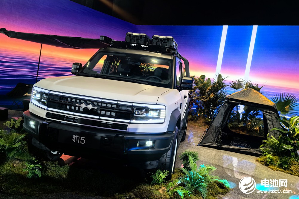 “银十”超“金九”：比亚迪首破50万 留