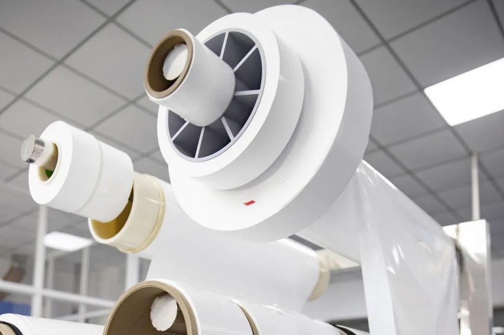 恩捷股份再获锂电池隔膜大单！东峰集团