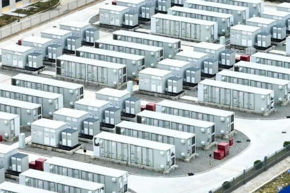 240MW！采用磷酸铁锂电池！超大“充电宝