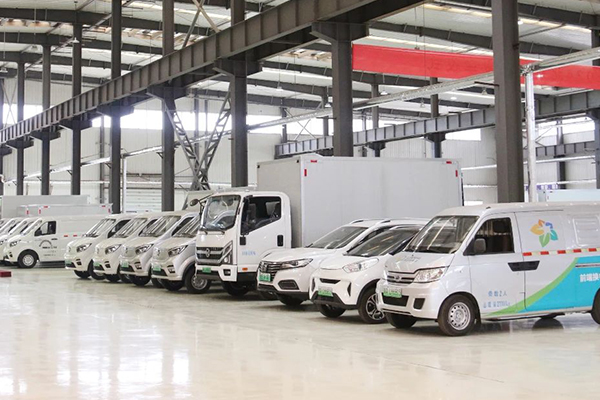 联合新能源首批换电车辆挂牌上路 规模化商