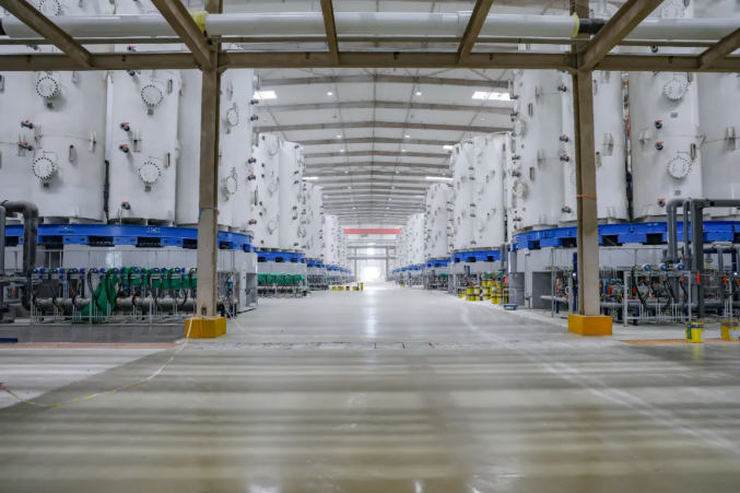 总投资超70亿！中国盐湖年产4万吨基础锂