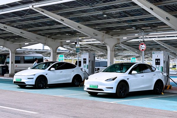 我国充电基础设施累计达1440万台 换电站保有